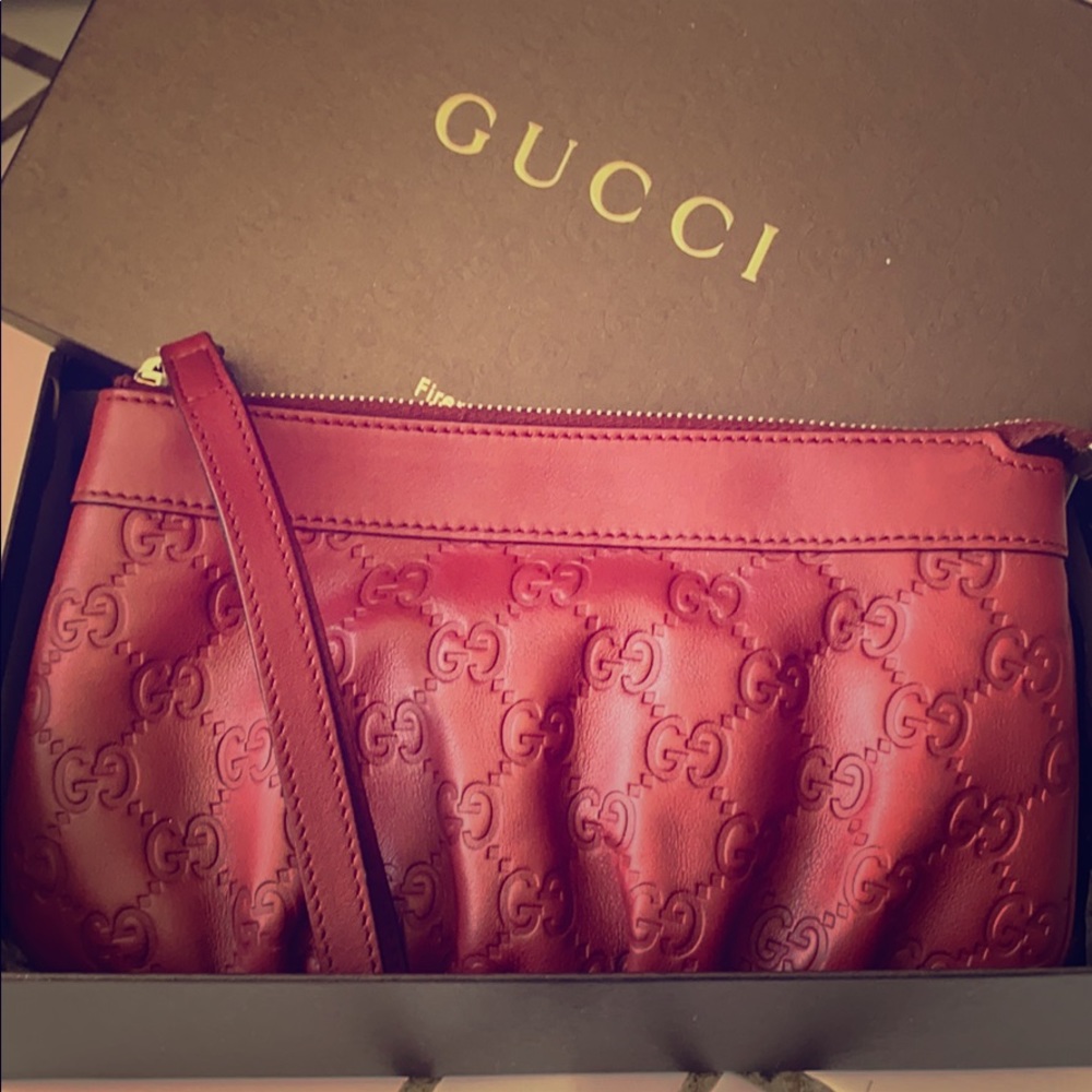 Gucci wristlet